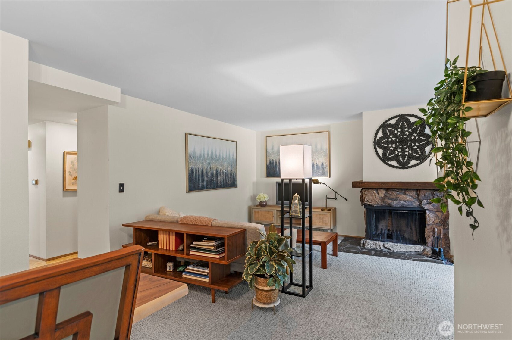 Kirkland, Washington 98034, United States, 2 Bedrooms Bedrooms, ,1 BathroomBathrooms,Residential,Active,106217