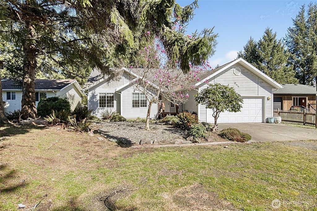 Photo of 544 Makah Avenue SE, Ocean Shores, WA 98569 (MLS # 2498952)