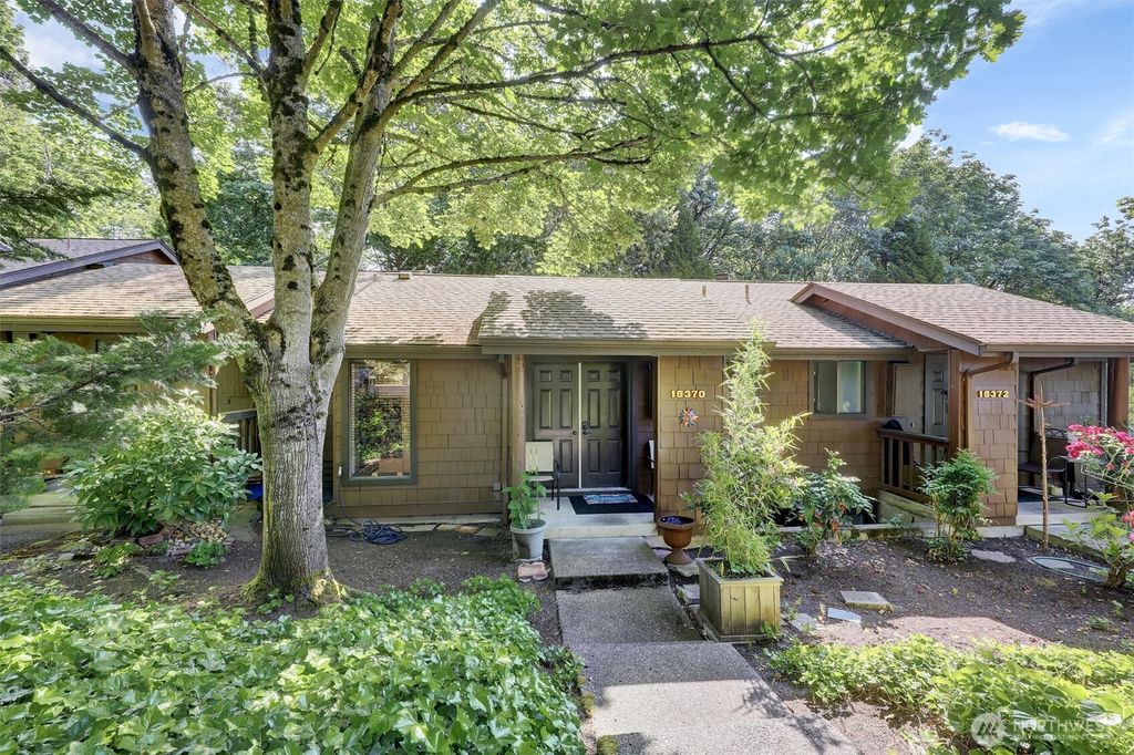Photo of 15370 62nd Avenue S #B4, Tukwila, WA 98118 (MLS # 2387897)