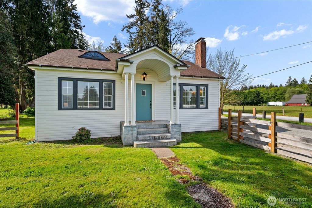 Photo of 3726 Silvana Terrace Road, Stanwood, WA 98292 (MLS # 2516474)