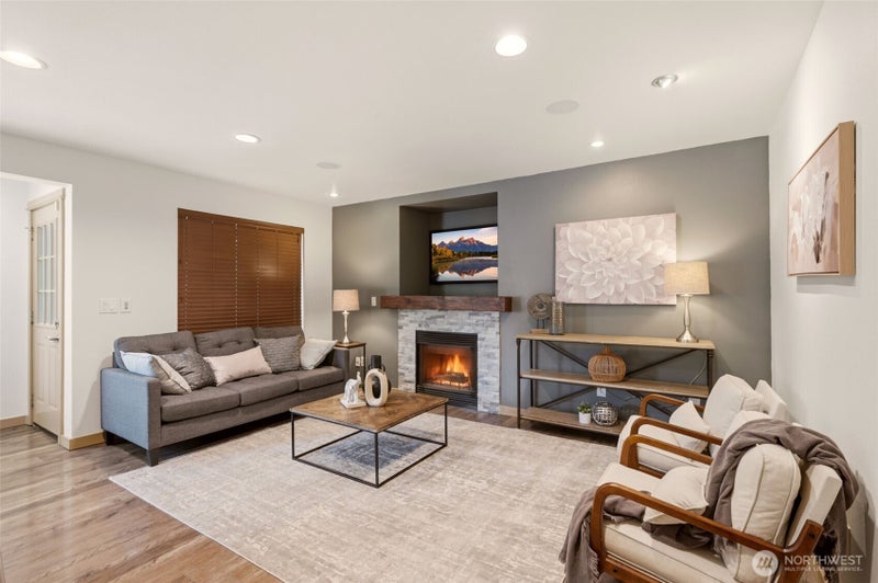 18811 103rd Avenue E