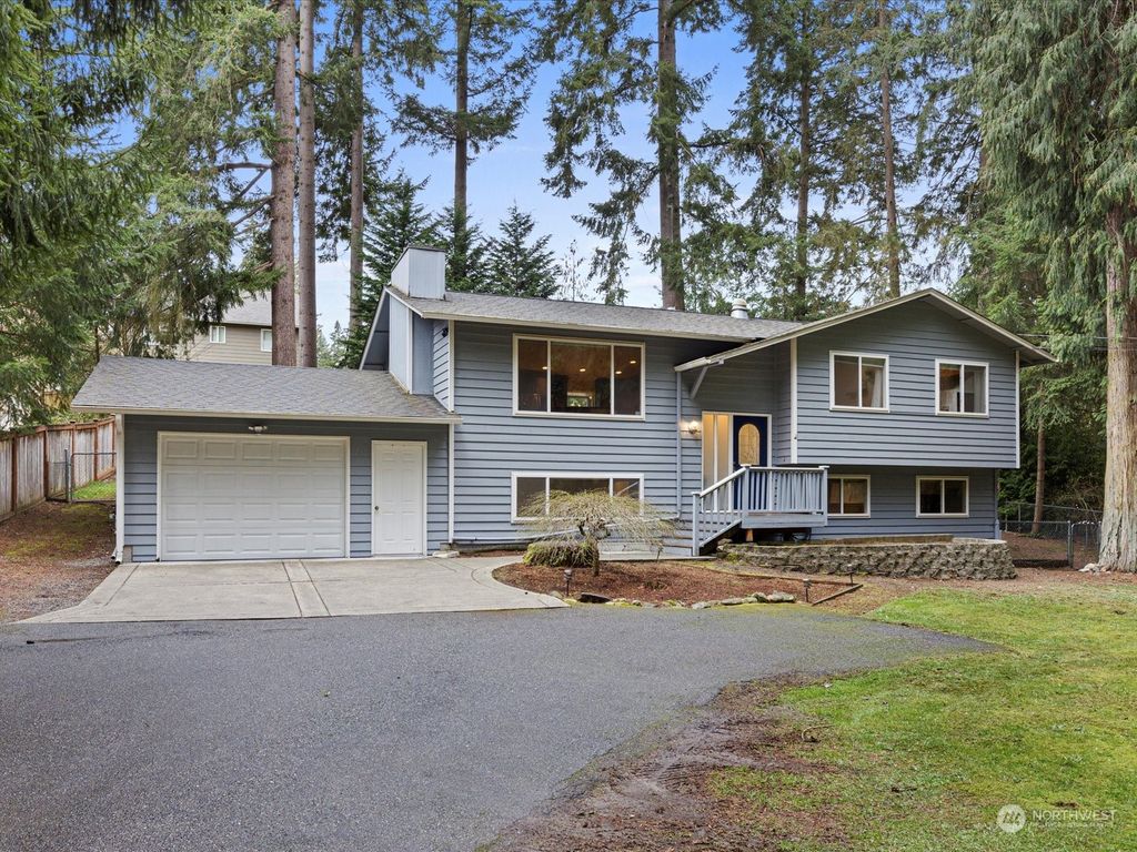 Photo of 22829 35th Avenue SE, Bothell, WA 98021 (MLS # 2050715)