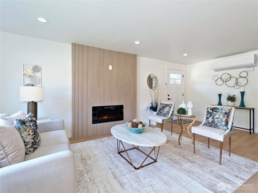 Photo of 1709 SW Graham Street, Seattle, WA 98106 (MLS # 2438124)