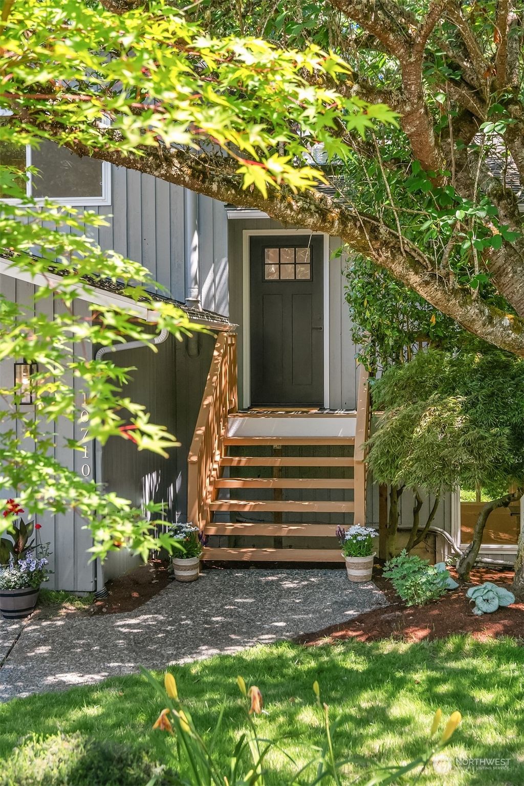Photo of 10710 183rd Avenue NE, Redmond, WA 98052 (MLS # 2260306)