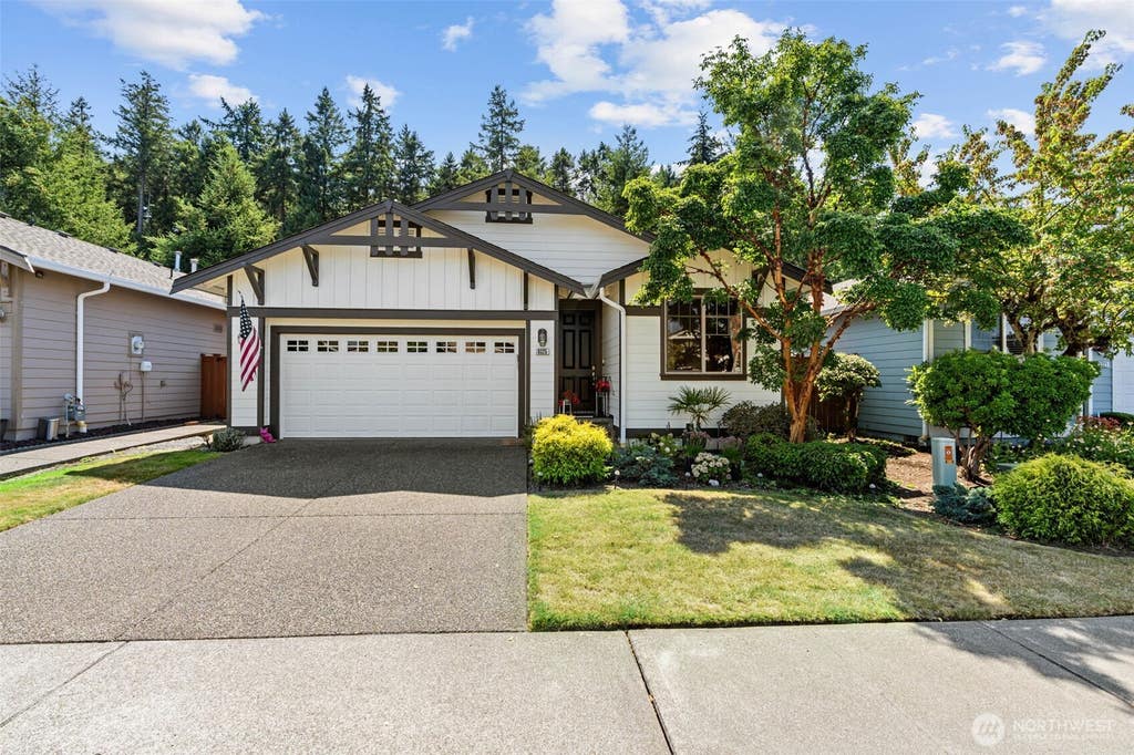 Photo of 8325 Bainbridge Loop NE, Lacey, WA 98516 (MLS # 2572827)