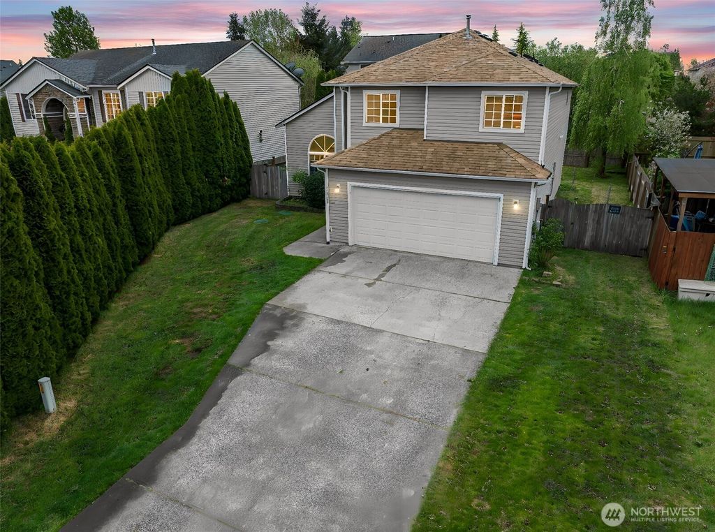 Photo of 14843 Prairie Vista Loop SE, Yelm, WA 98597 (MLS # 2514578)