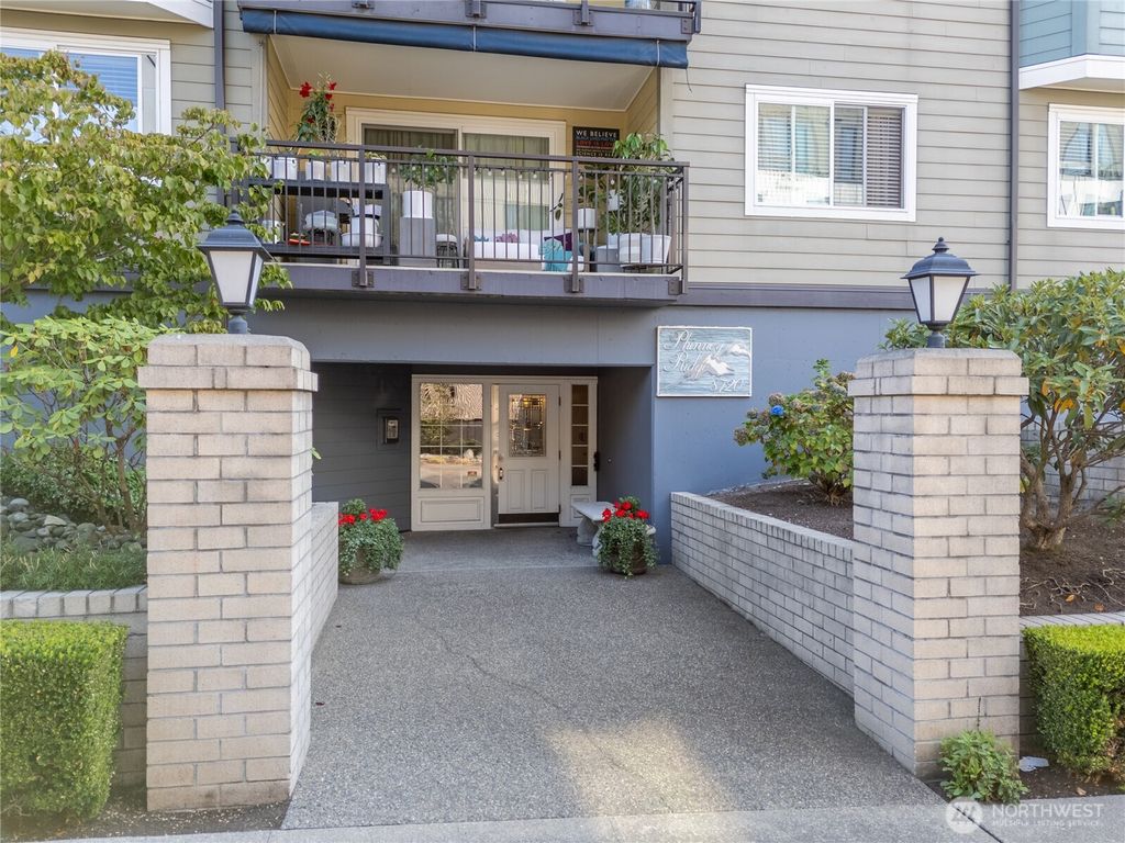 Photo of 8720 Phinney Avenue N #14, Seattle, WA 98103 (MLS # 2430812)