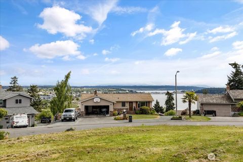 Photo of 960 Capital Street, Oak Harbor, WA 98277 (MLS # 2456125)