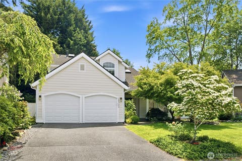 Photo of 25733 SE 39th Street, Sammamish, WA 98029 (MLS # 2537506)