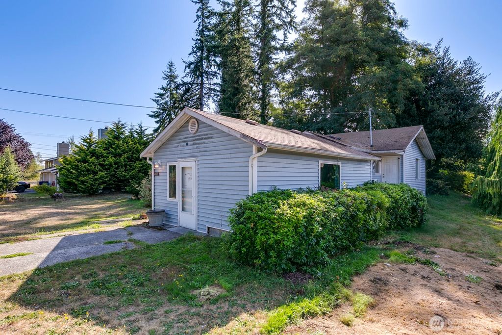 Photo of 4418 SW 80th St, Mukilteo, WA 98275 (MLS # 2436668)