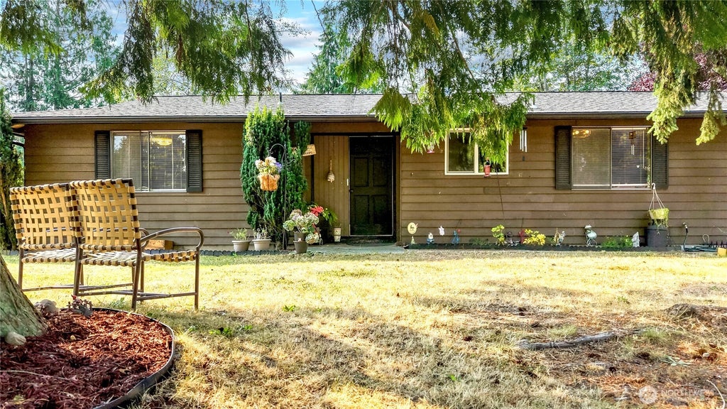 Photo of 2422 Hennessy Lane, Port Angeles, WA 98363 (MLS # 2567326)