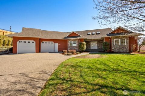 Photo of 12221 237th Avenue E, Buckley, WA 98321 (MLS # 2498511)