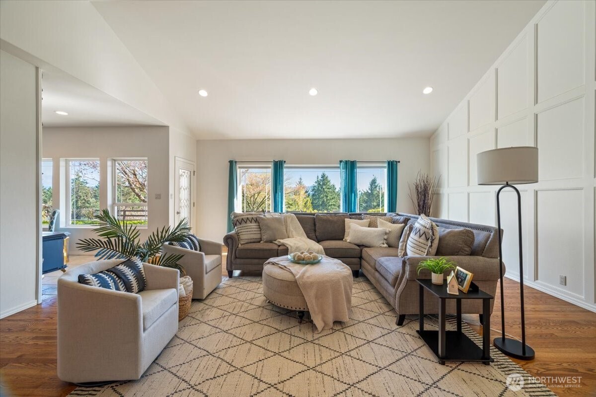 12221 237th Avenue E