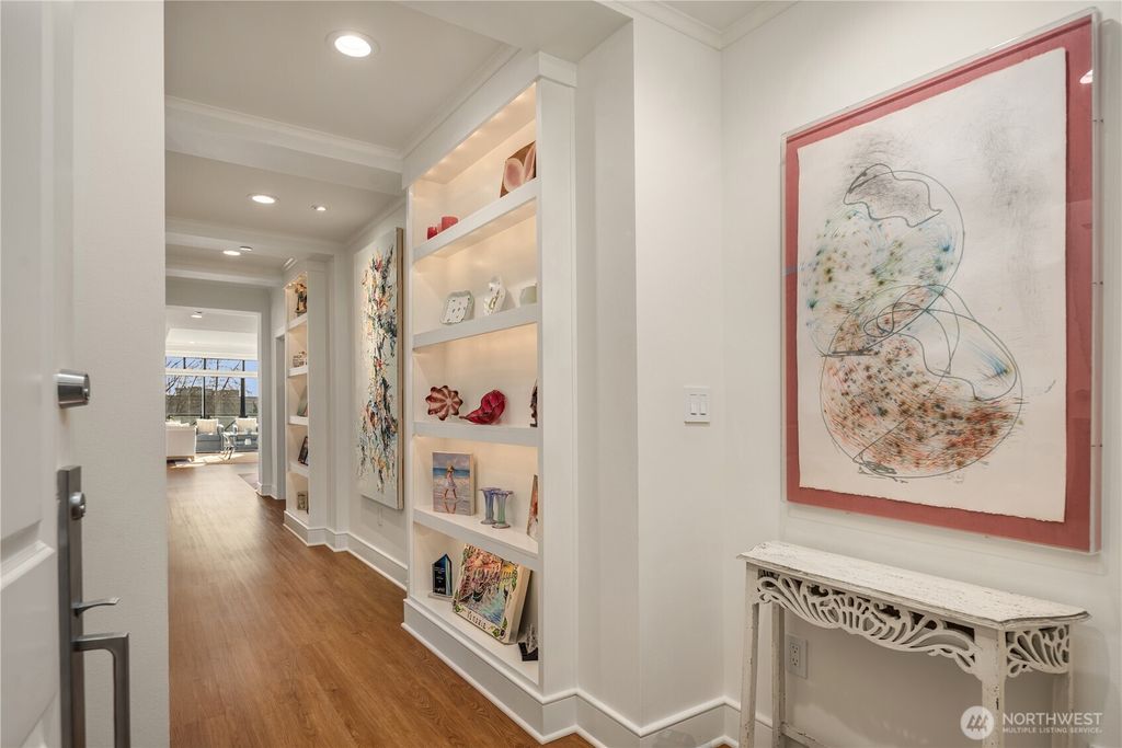 Photo of 210 Market Street #303, Kirkland, WA 98033 (MLS # 2510813)