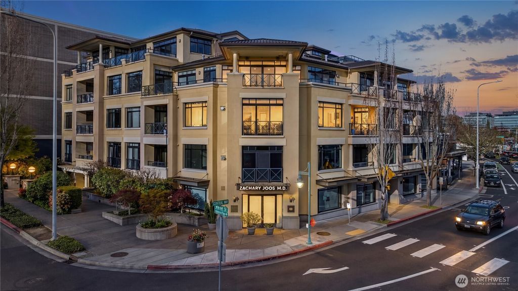 Photo of 210 Market Street #303, Kirkland, WA 98033 (MLS # 2510813)