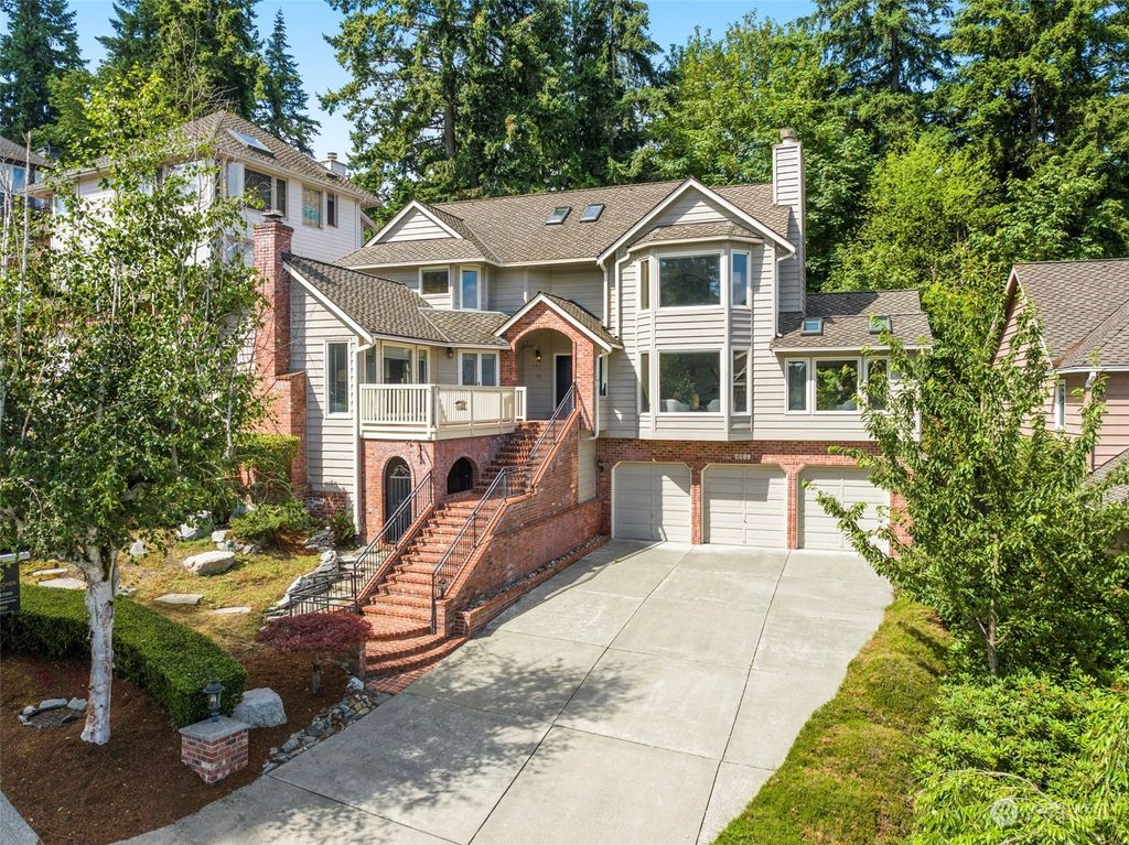 Photo of 4311 155th Place SE, Bellevue, WA 98006 (MLS # 2254597)