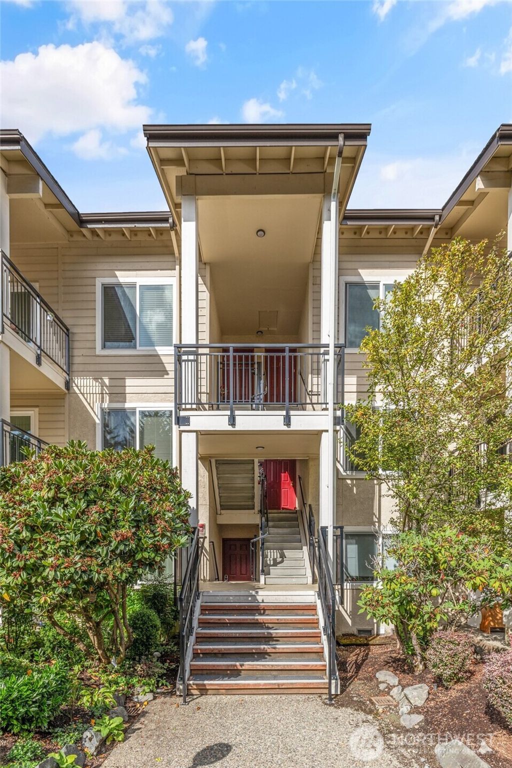 Photo of 13626 NE 7th Street #F10, Bellevue, WA 98005 (MLS # 2438408)