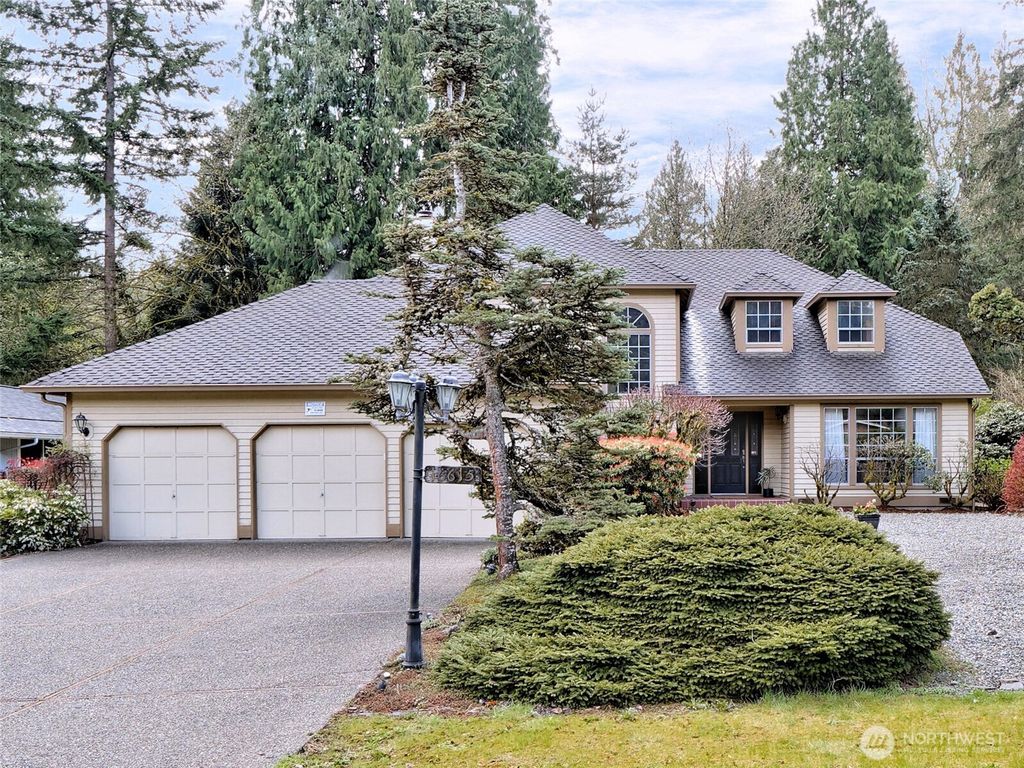 Photo of 16615 SE 35th St, Bellevue, WA 98008 (MLS # 2352825)