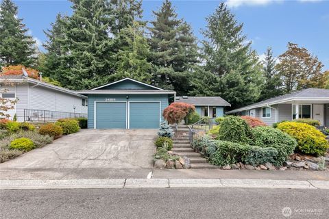 Photo of 24816 11th Avenue S, Des Moines, WA 98198 (MLS # 2440325)
