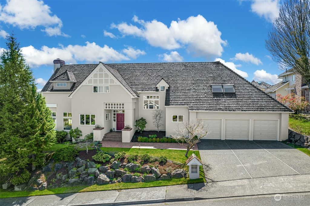 Photo of 15523 SE 55th Place, Bellevue, WA 98006 (MLS # 2059628)