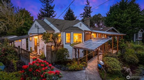 Photo of 4333 SW Hudson Street, Seattle, WA 98116 (MLS # 2512411)