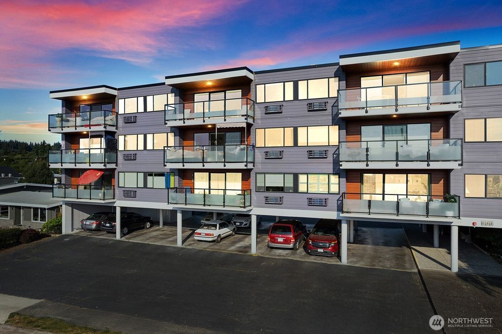 Photo of 300 2nd Avenue N #1C, Edmonds, WA 98020 (MLS # 2385734)