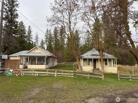 5368 25 Highway Fruitland WA 99129