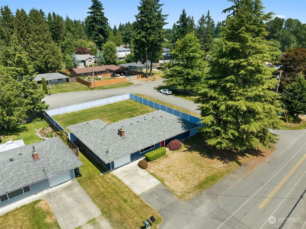 Photo of 1717 126th Street SE, Everett, WA 98208 (MLS # 2129254)