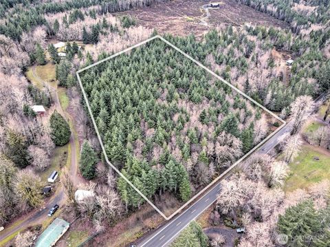 8 Cloquallum Road Shelton WA 98584