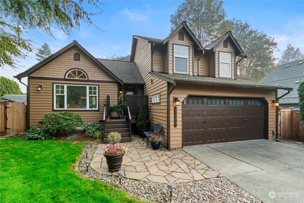 Photo of 21227 SE 268th Street, Maple Valley, WA 98038 (MLS # 2009436)