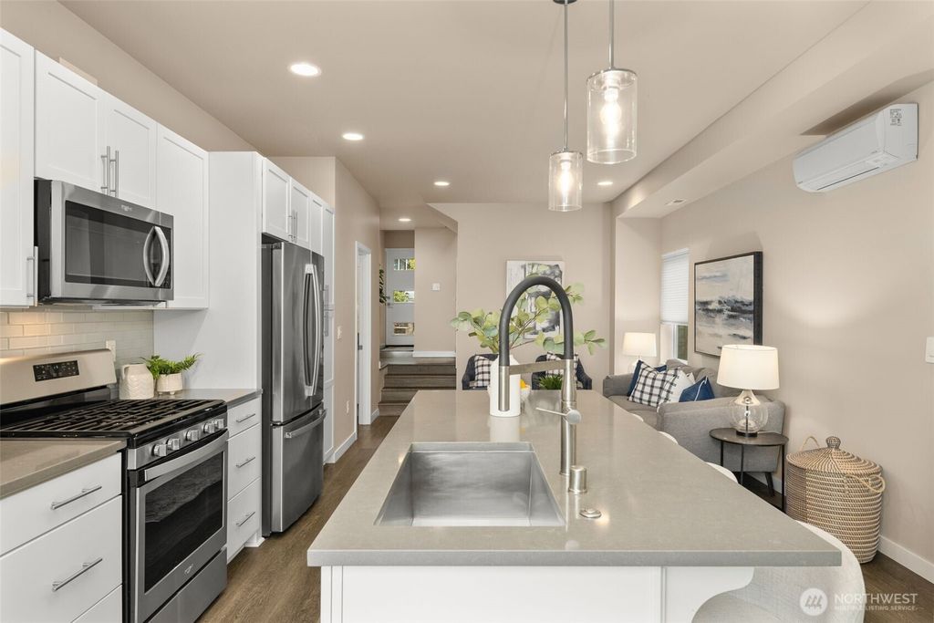 Photo of 3928 S Findlay Street, Seattle, WA 98118 (MLS # 2523051)