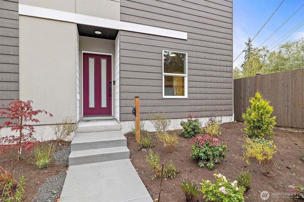Photo of 5015 144th Street SW #B1, Edmonds, WA 98026 (MLS # 2438043)