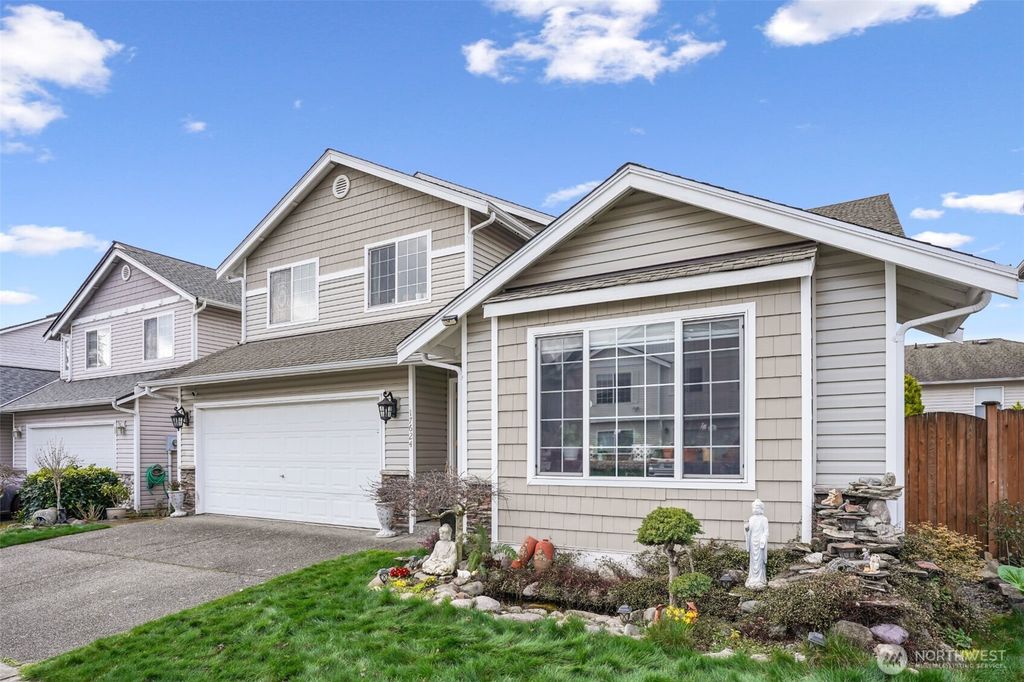 Photo of 17624 12th Place W, Lynnwood, WA 98037 (MLS # 2441498)