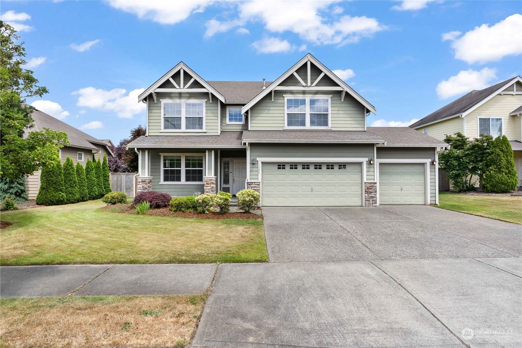 Photo of 1834 SW 346th Place, Federal Way, WA 98023 (MLS # 2262431)