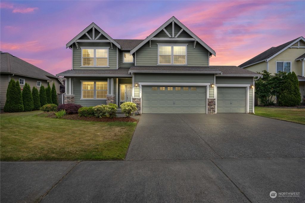Photo of 1834 SW 346th Place, Federal Way, WA 98023 (MLS # 2262431)