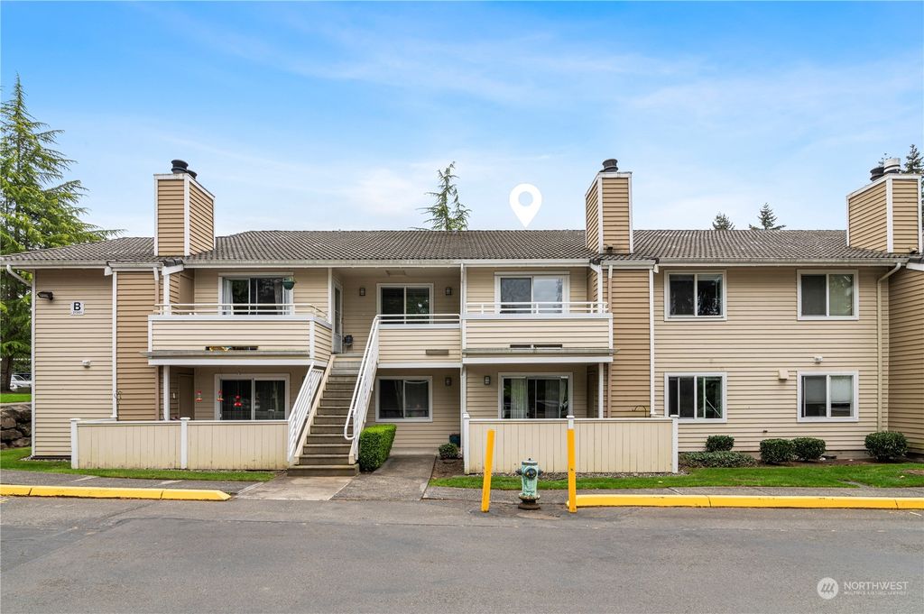 Photo of 21301 52nd Ave Ave W #B209, Mountlake Terrace, WA 98043 (MLS # 2224152)