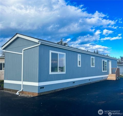 Photo of 2010 Front Street #33, Lynden, WA 98264 (MLS # 2481802)