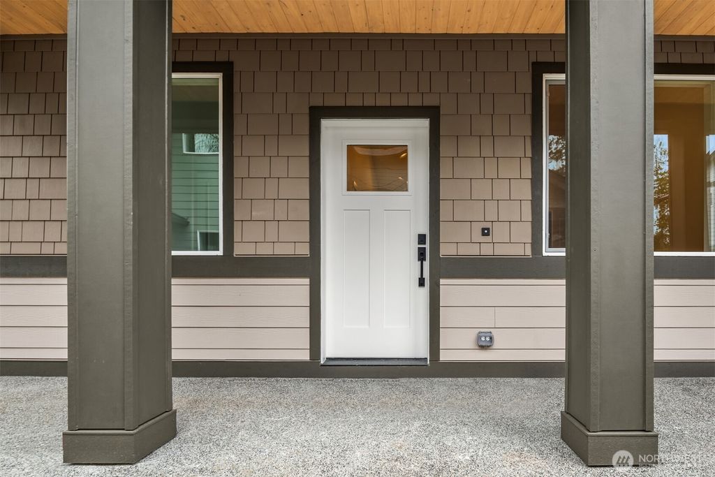Photo of 1240 SW 124th Street #10C, Burien, WA 98146 (MLS # 2432207)