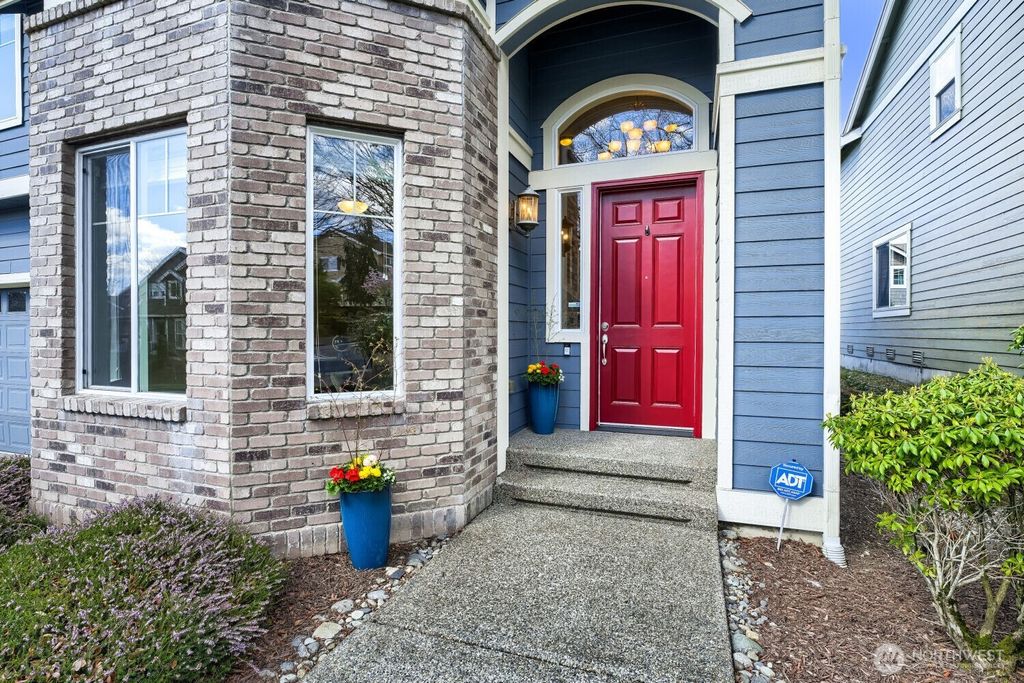 Photo of 2972 NE Marquette Way, Issaquah, WA 98029 (MLS # 2502779)