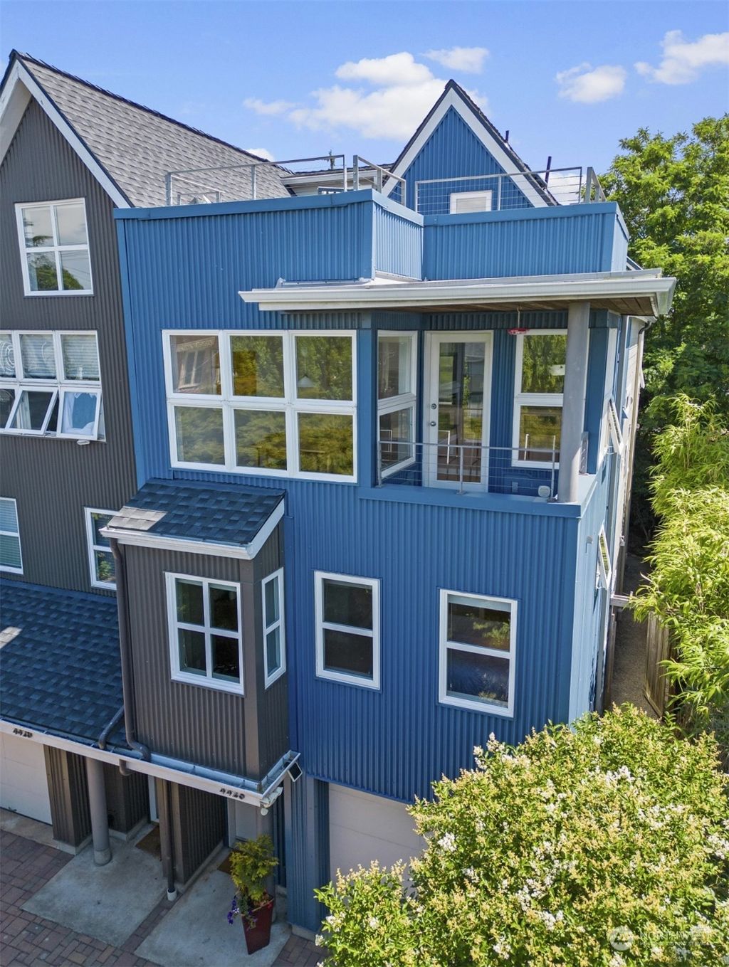 Photo of 4426 Phinney Avenue N, Seattle, WA 98103 (MLS # 2137475)