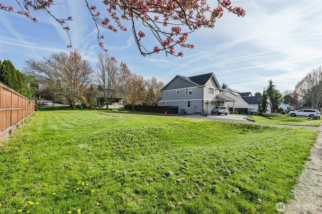 Photo of 404 NW 114th Street, Vancouver, WA 98685 (MLS # 2505214)