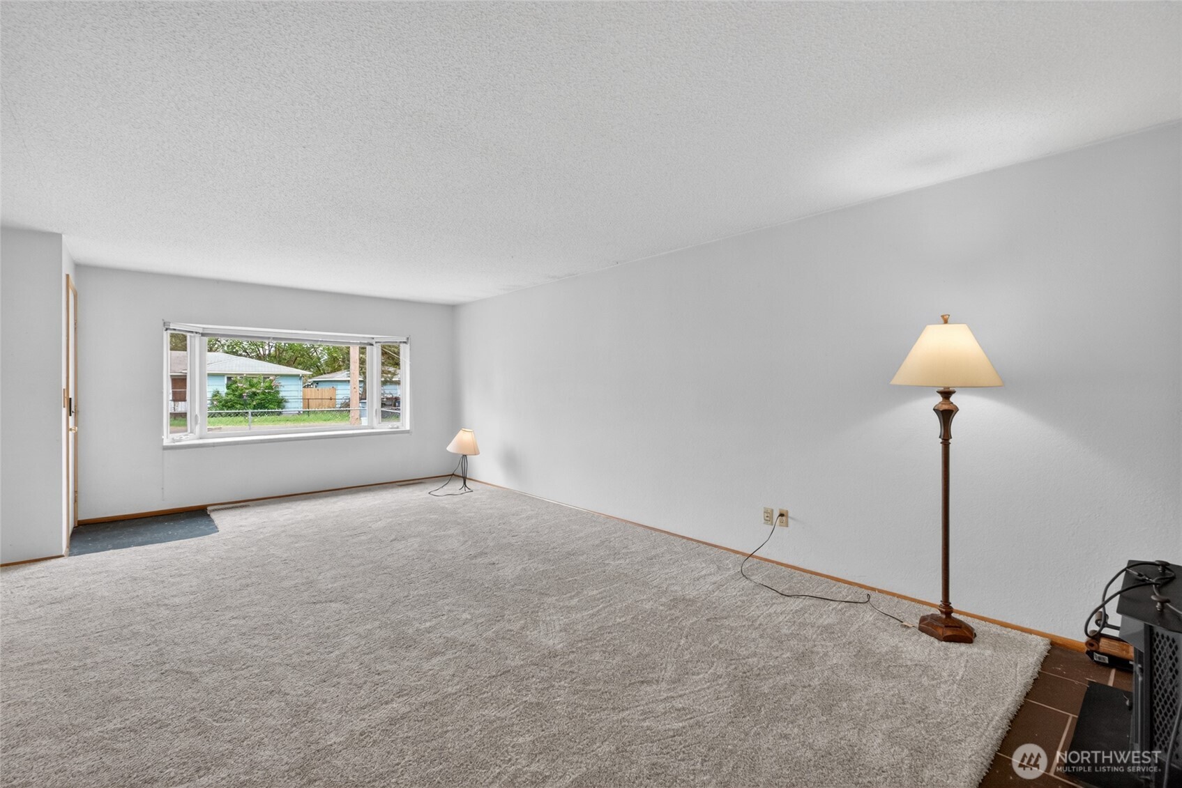 614 Violet Meadow Street S