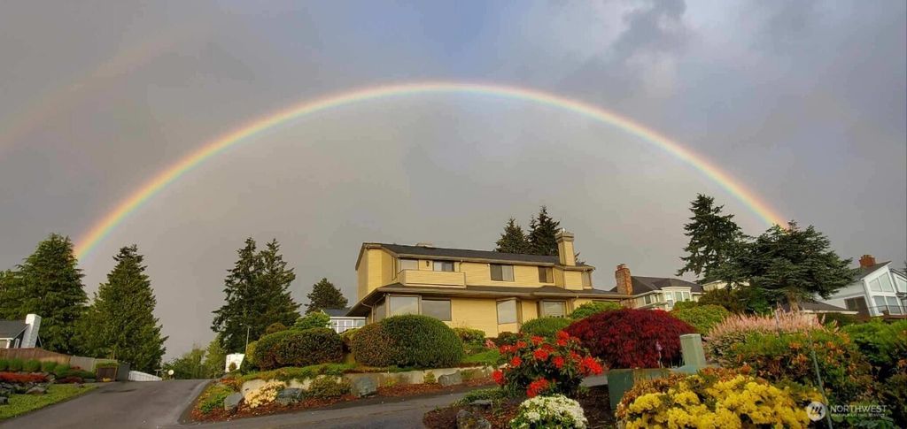 Photo of 61 Leschi Drive SW, Steilacoom, WA 98388 (MLS # 2483119)