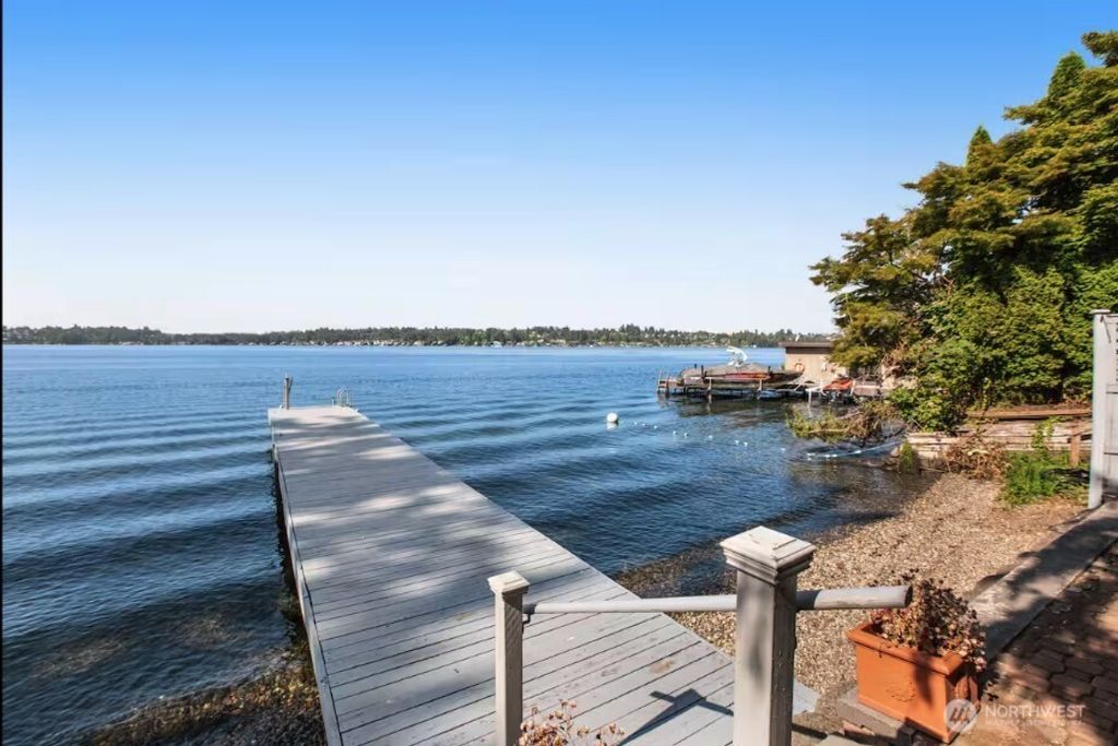 Photo of 11402 N Lakeshore Drive, Lake Stevens, WA 98258 (MLS # 2390375)