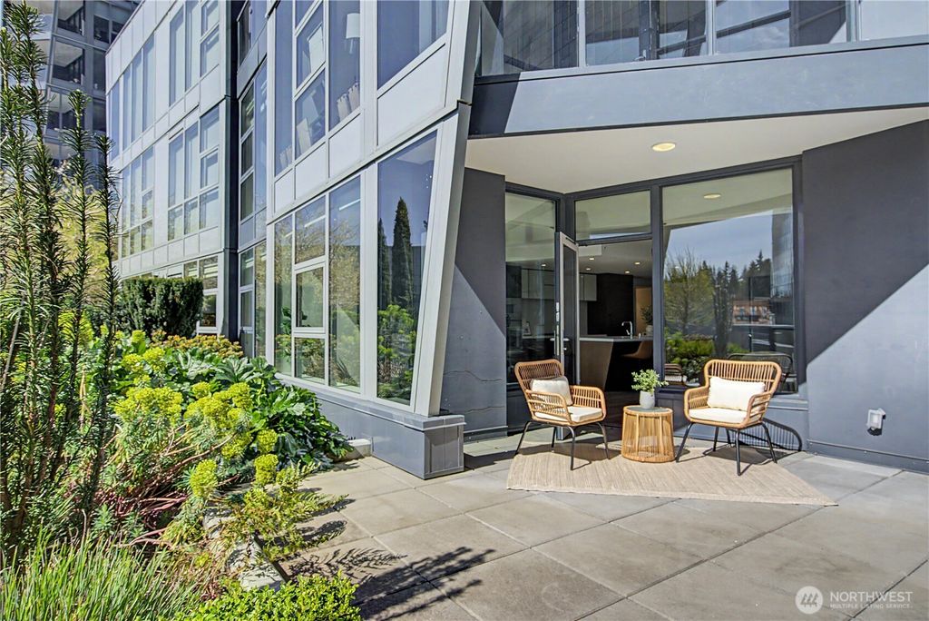 Photo of 188 Bellevue Way NE #312, Bellevue, WA 98004 (MLS # 2505484)