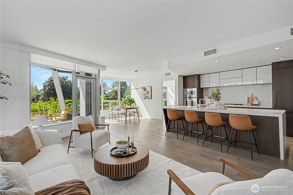 Photo of 188 Bellevue Way NE #312, Bellevue, WA 98004 (MLS # 2505484)