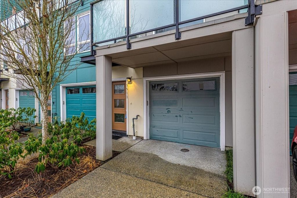 Photo of 3511 NE 146th Place, Lake Forest Park, WA 98155 (MLS # 2472566)