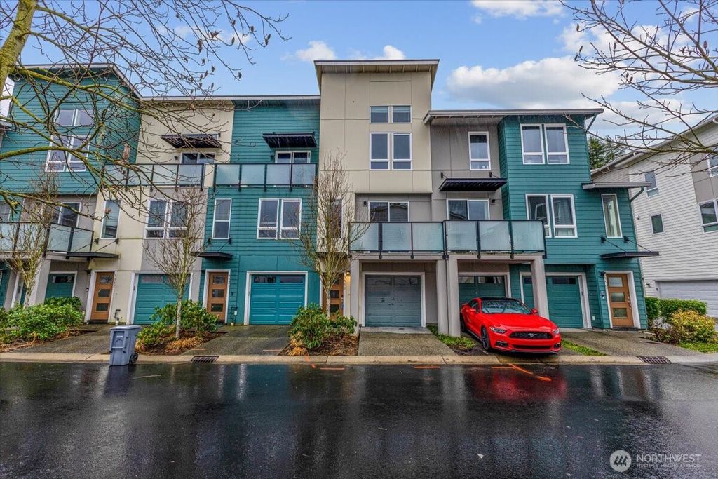 Photo of 3511 NE 146th Place, Lake Forest Park, WA 98155 (MLS # 2472566)