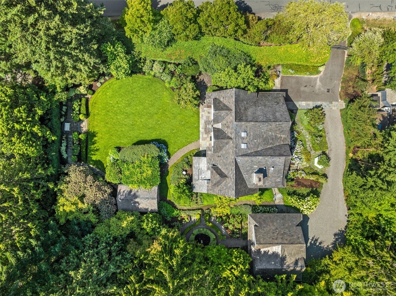8106 Overlake Drive W