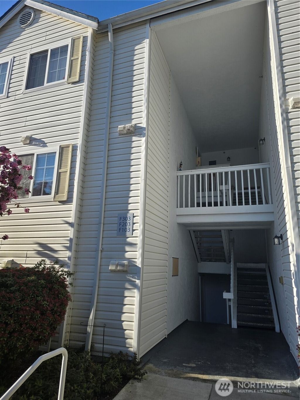 Photo of 11002 SE Petrovitsky Road #F103, Renton, WA 98055 (MLS # 2505424)